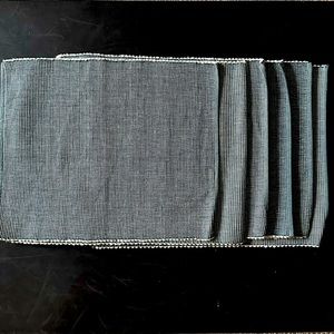 Set of 6 West elm 14x19” placemats